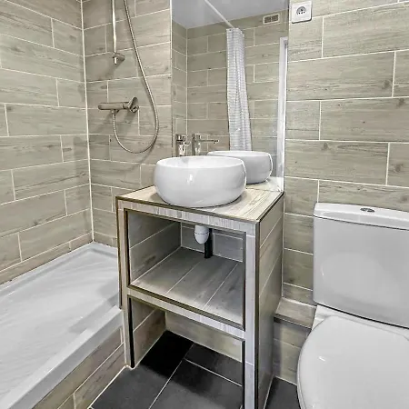 Joli Cocon Pour 2 Personnes Dans Le 10e Lägenhet *